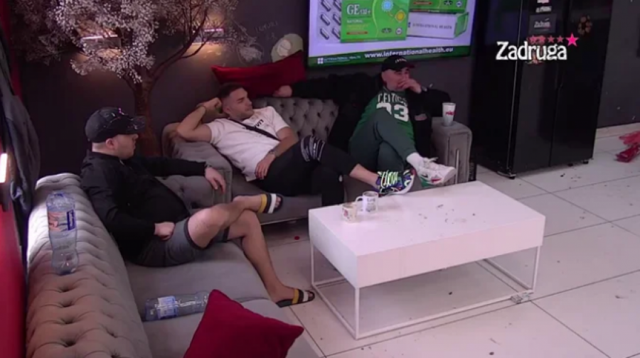 BRUTALNO O ZADRUGARIMA! Miki Đuričić prisetio se ovih učesnika, pa opleo po njima, jedan zadrugar ga posebno nervira