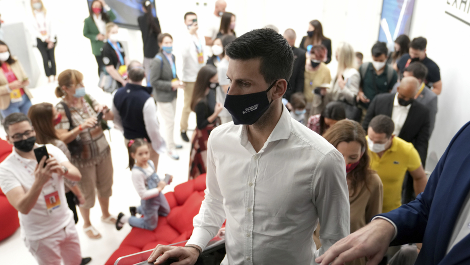 NOLE DOČEKAN OVACIJAMA U DUBAIJU Posetio srpski paviljon u okviru Svetske izložbe "EKSPO 2020"! (FOTO GALERIJA)