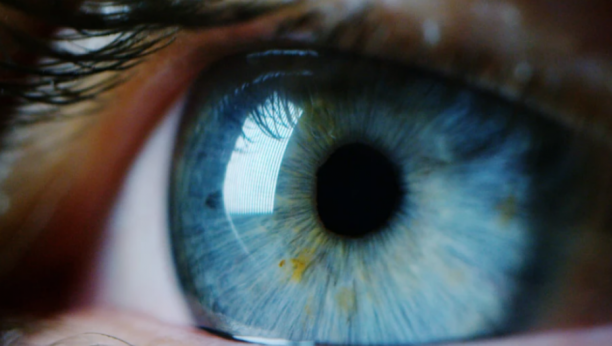 OSLOBODITE SE STRESA ZA MINUT Doktor otkrio fenomenalan trik sa očima, radi provereno (VIDEO)