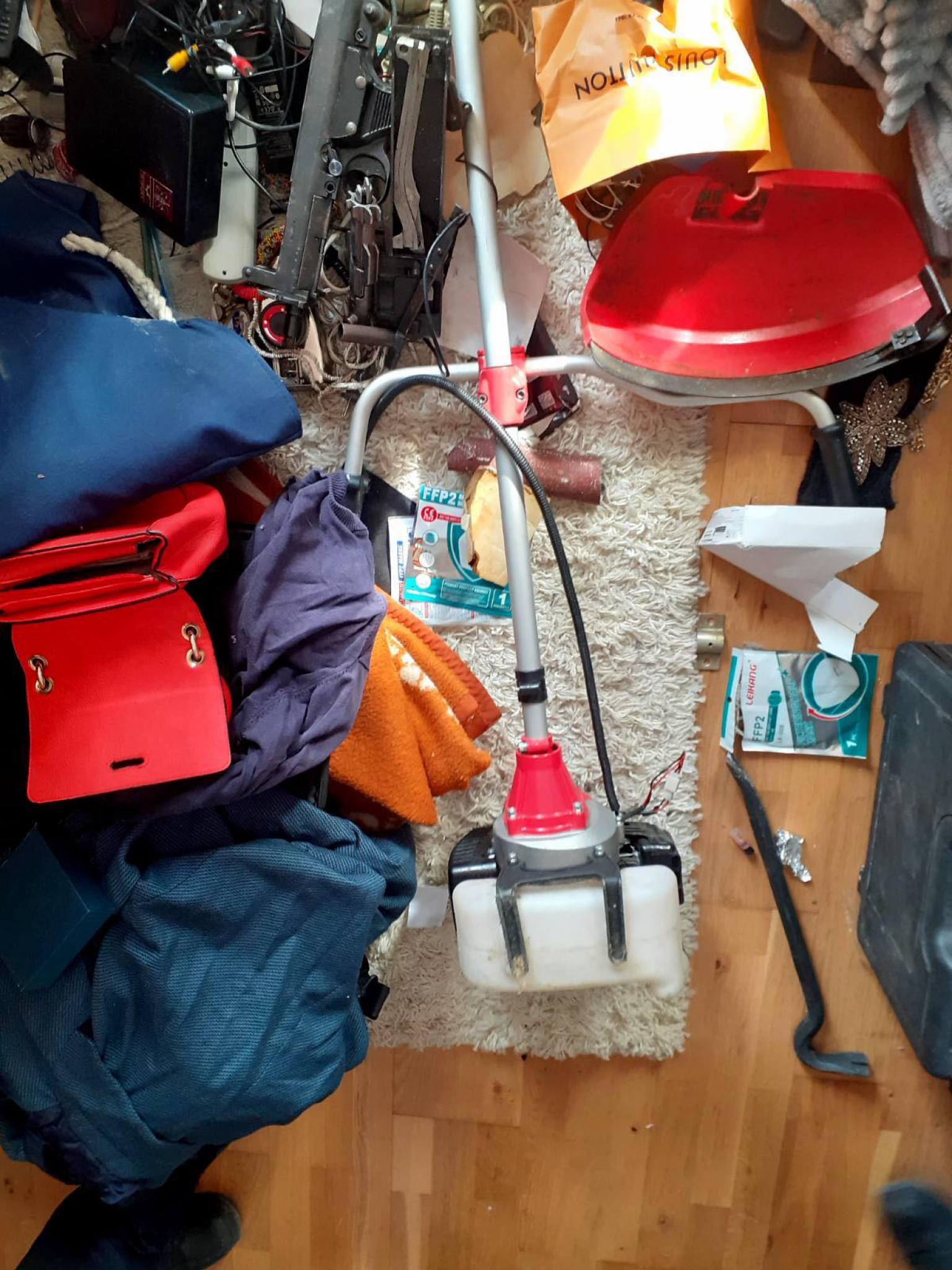 UBICA SA POTERNICE PLJAČKAO STANOVE Bojan Božić (35) iz Obrenovca, za kim tragaju srpske vlasti, uhapšen u Banjaluci