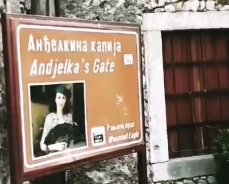 GLUMICA SE VRATILA NA MESTO ZLOČINA! Sloboda Mićalović posetila lokaciju odakle je sve počelo, odavde se vinula u zvezde!