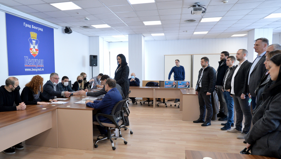 RADIKALI UŠLI U TRKU I NA GRADSKOM NIVOU SRS predala listu GIK-u, za gradonačelnika Miljko Ristić