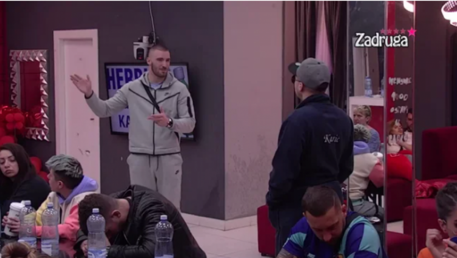 SASULI SVE U LICE JEDAN DRUGOM! Mensur bez dlaki na jezku, progovorio o prijateljstvu sa Karićem!