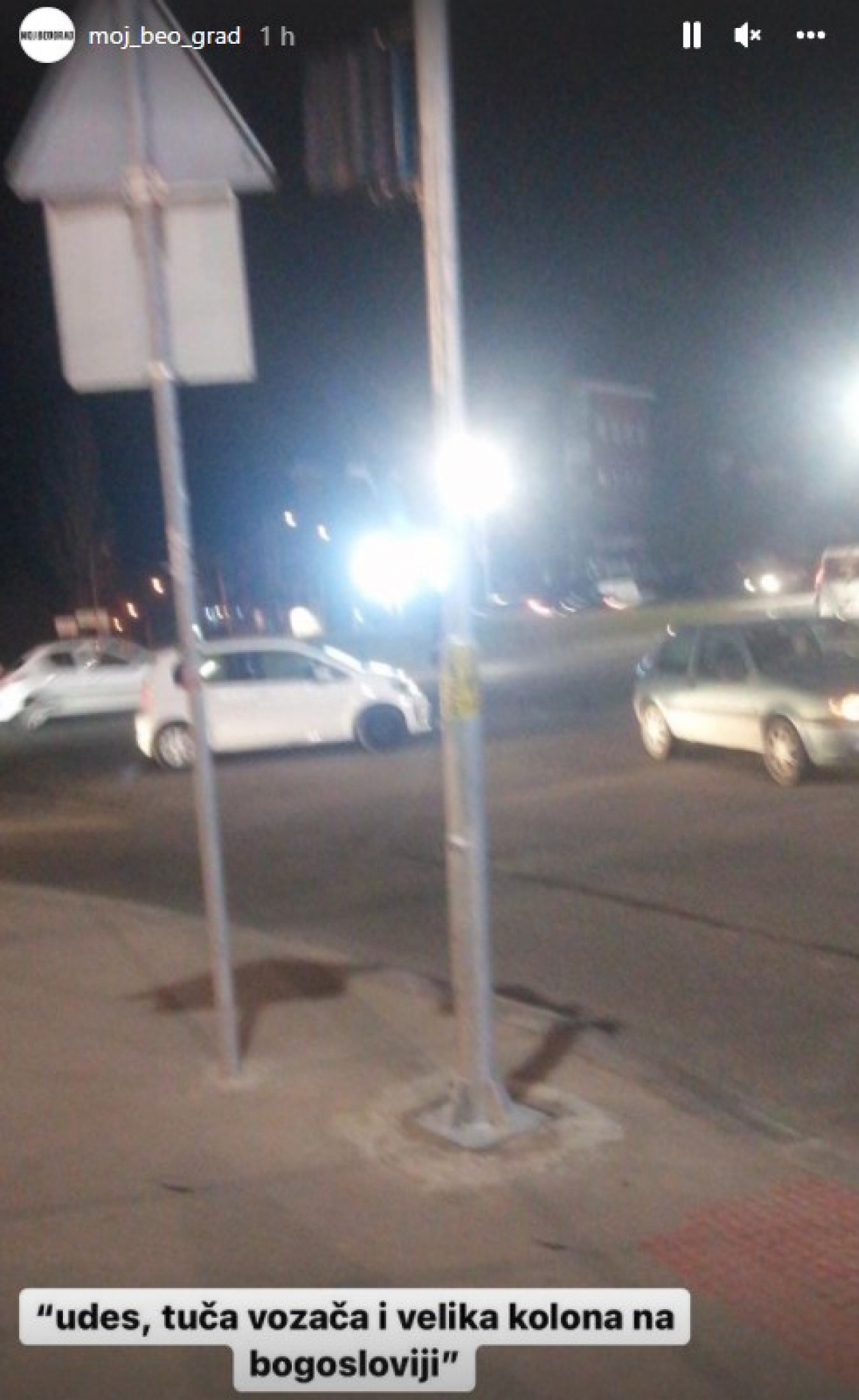 INCIDENT NA BOGOSLOVIJI Nakon sudara dva auta, vozači izašli iz kola i POTUKLI SE (FOTO)