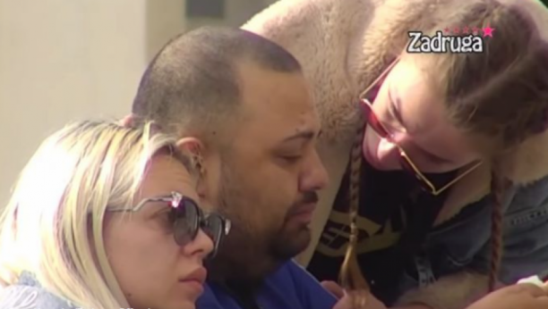 NE MOŽE DA VERUJE DA GA JE NAPUSTILA! Zadrugar plakao i jecao, svi ga tešili i smirivali!