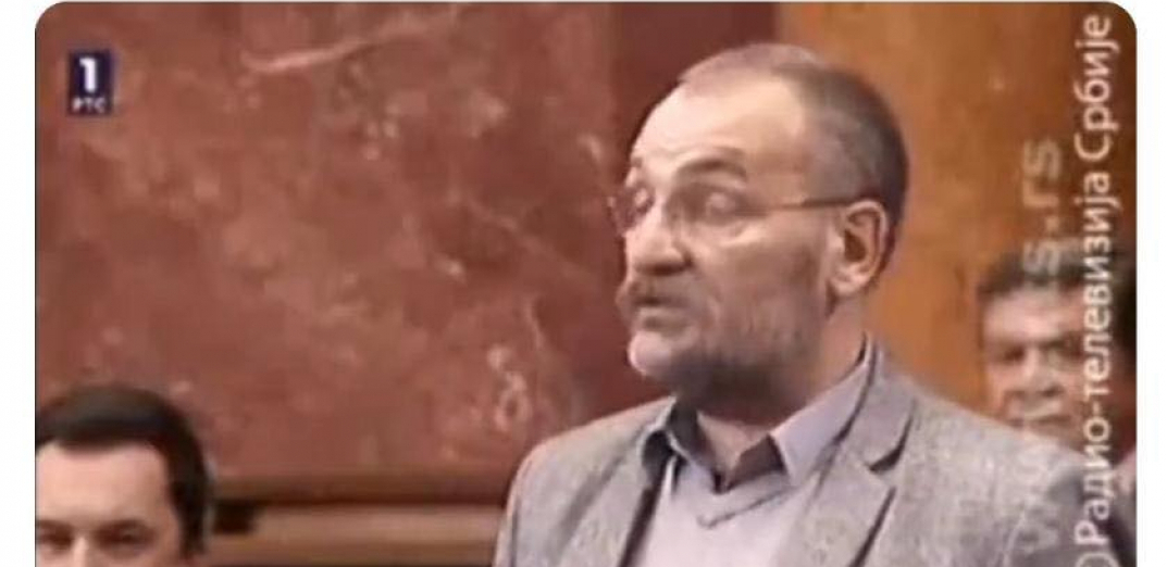 PONOŠEV SAVETNIK JE OSVEDOČENI ŽENOMRZAC Siniša Kovačević sramotno vređao žene (VIDEO)