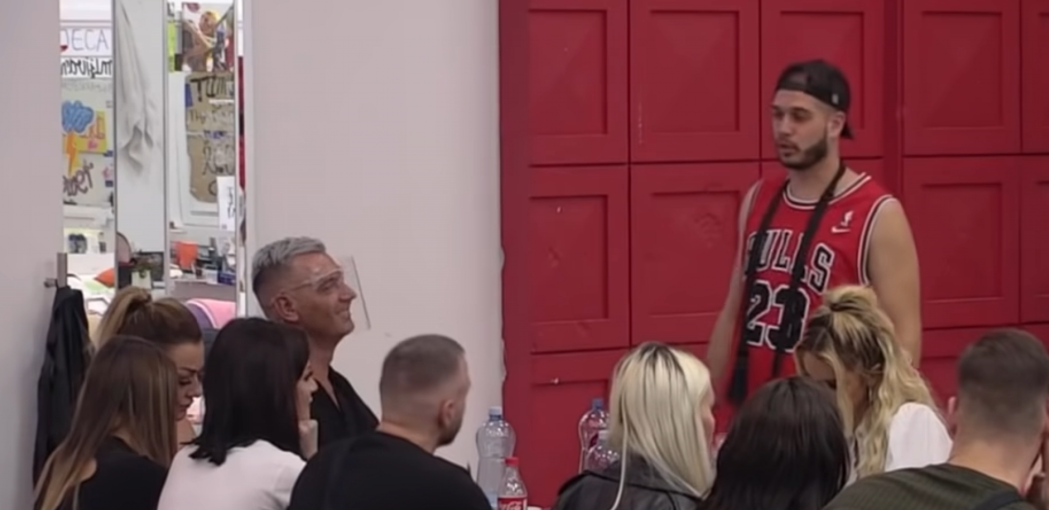 NAŠ ODNOS NE TREBA DA TRPI! Dejan potpuno odlepio za Aleks, očitao bukvicu za crnim stolom, nastao muk među zadrugarima!