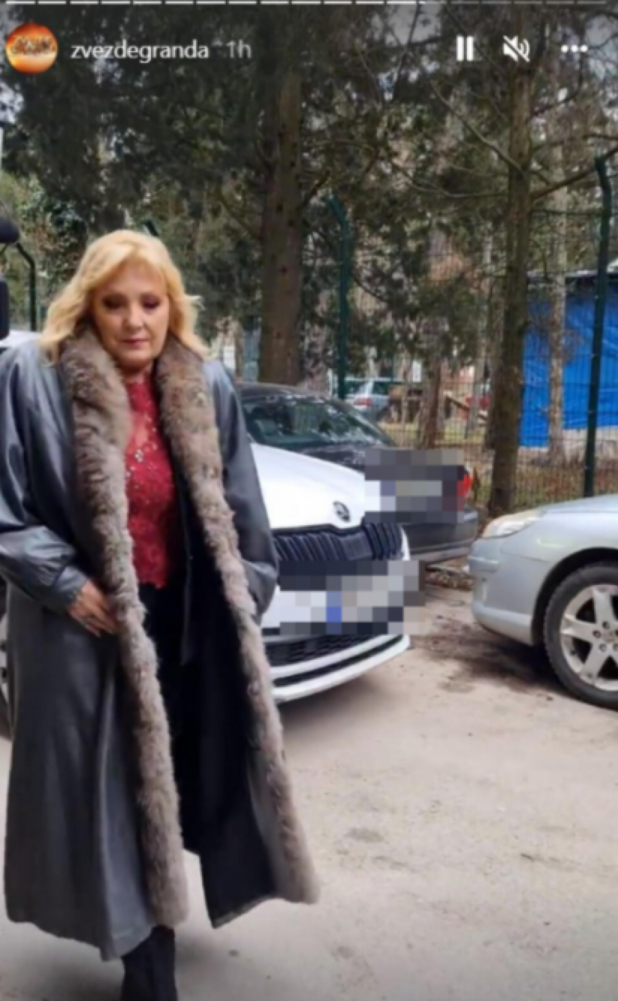 SNEŽANA ŠOKIRANA PONAŠANJEM ĐORĐA DAVIDA! Roker napravio neprijatnu scenu ispred Grandovog studija, hteo da se ljubi sa pevačicinim dečkom!