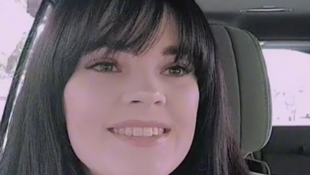 SAN SVAKE ŽENE, NJOJ JE BIO NOĆNA MORA Greškom se probudila sa većim grudima i ogromnim ustima!