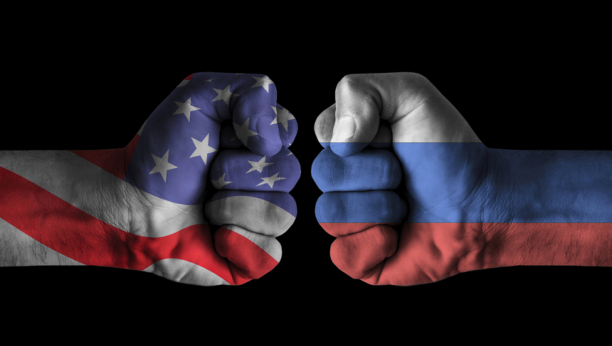 MAKEDONSKO PITANJE MOŽE POKRENUTI UKRAJINSKI SCENARIO Nova tačka sukoba Rusije i Zapada