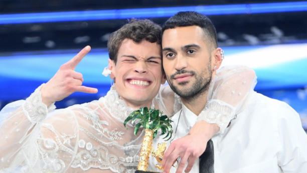 POZIRALI KAO OD MAJKE ROĐENI! Italijanski predstavnici na Evroviziji 2022. kao od majke rođeni, fotka napravila haos na mrežama! (FOTO)