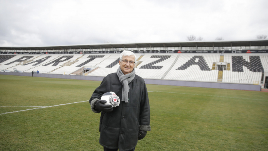 ZABORAVITE PRAG! Legendarni napadač došao u Humsku, UPOZORIO CRNO-BELE i pozvao "grobare" na Spartu