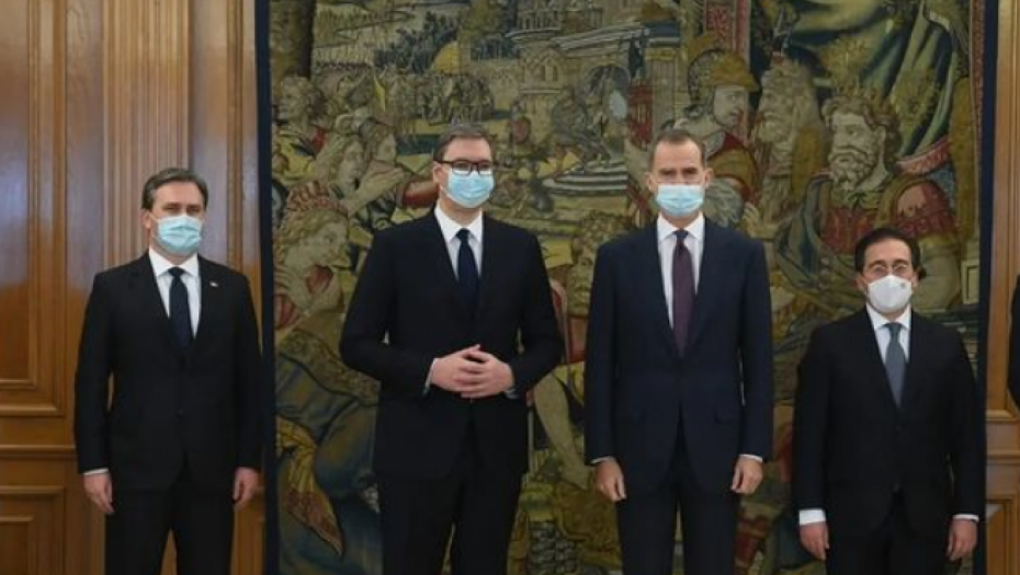 ŠPANSKI KRALJ DOČEKAO PREDSEDNIKA SRBIJE Sastali se Aleksandar Vučić i Felipe VI