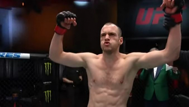 STRAŠAN NOKAUT Srbin zapalio UFC, rivala poslao na spavanje iz okreta (VIDEO)