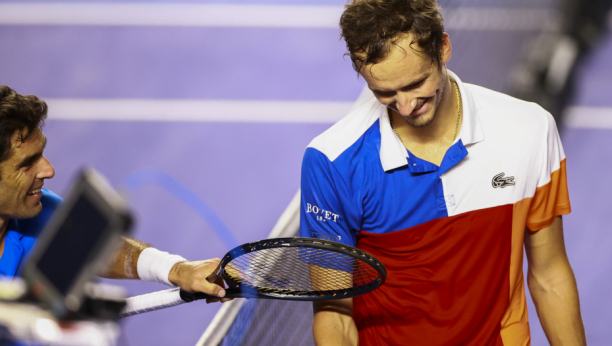 UBEDLJIVA POBEDA! Medvedev lako četvrtfinala Akapulka, teniski veteran nije uspeo da pruži otpor!
