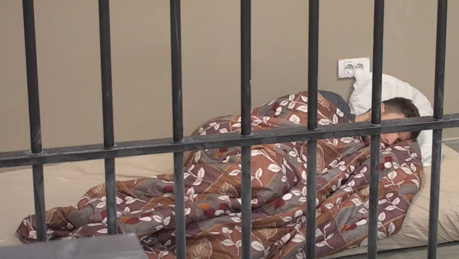 ZAVRŠIO IZA REŠETAKA! Osim što je udaren po džepu, Mihić završio u zatvoru zbog brutalnog nasrtaja na Đoleta Kralja!