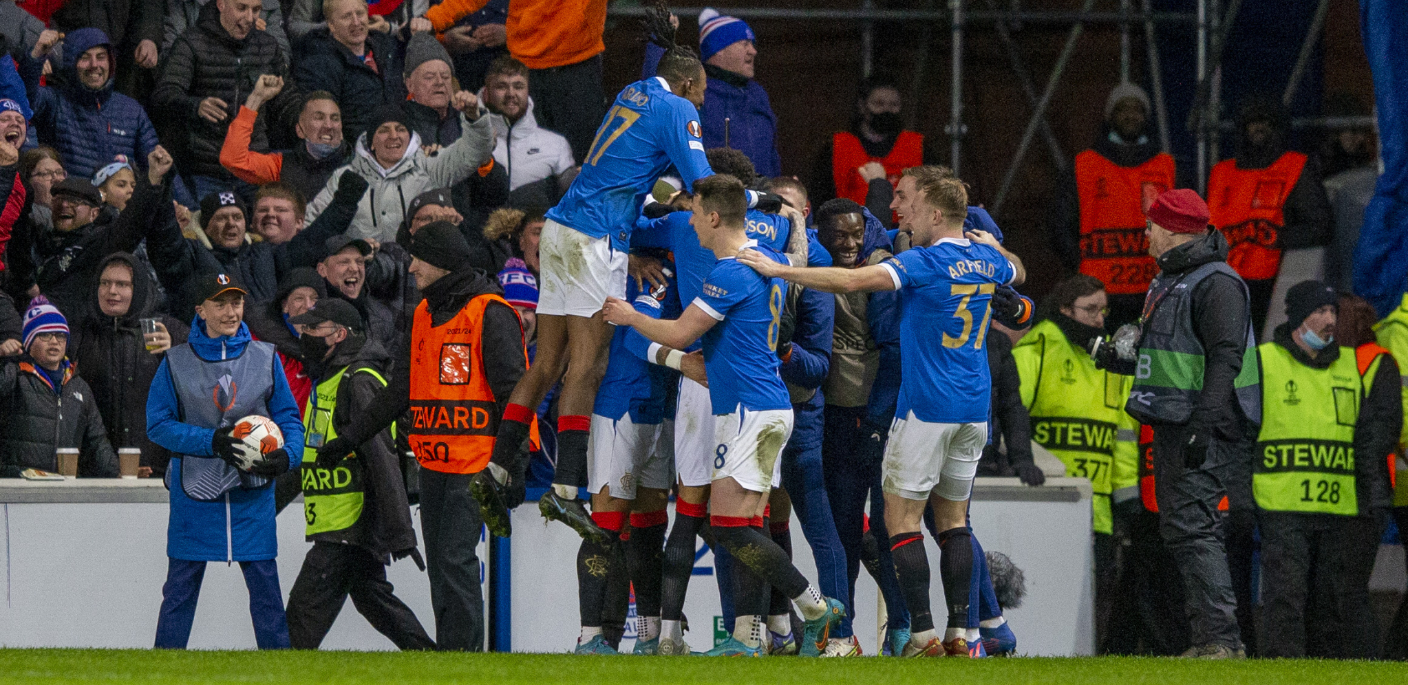 OPREZ U ŠKOTSKOJ PRED DOLAZAK ZVEZDE! Fudbaler Rendžersa poručio: Nismo favoriti, crveno-beli su sjajan tim!