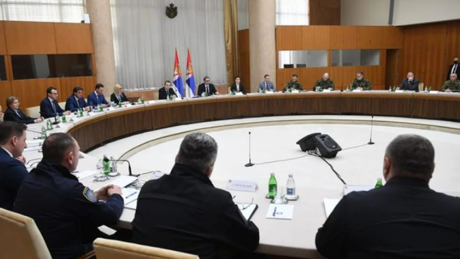 VUČIĆ SAZVAO SAVET ZA NACIONALNU BEZBEDNOST Rat u Ukrajini nosi veliku nevolju Srbiji?!