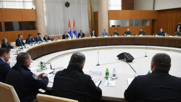 VUČIĆ SAZVAO SAVET ZA NACIONALNU BEZBEDNOST Rat u Ukrajini nosi veliku nevolju Srbiji?!