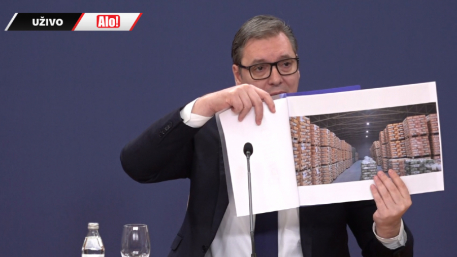 ĐILASOVA MEDIJSKA MAŠINERIJA ŠIRI PANIKU Obmanjuju javnost o redovima na pumpama i nestašici namirnica, a RAFOVI PUNI SVEGA