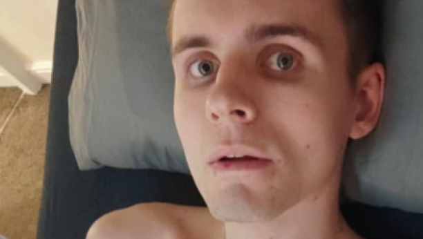 U SRBIJI IH ZLOUPOTREBLJAVAMO I GUTAMO BEZ SAGLASNOSTI LEKARA On tvrdi da je zbog ovih lekova ostao nepokretan!