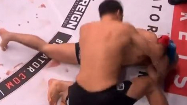 SUROVO! Čuveni MMA borac brutalnim udarcima uništio protivnika!