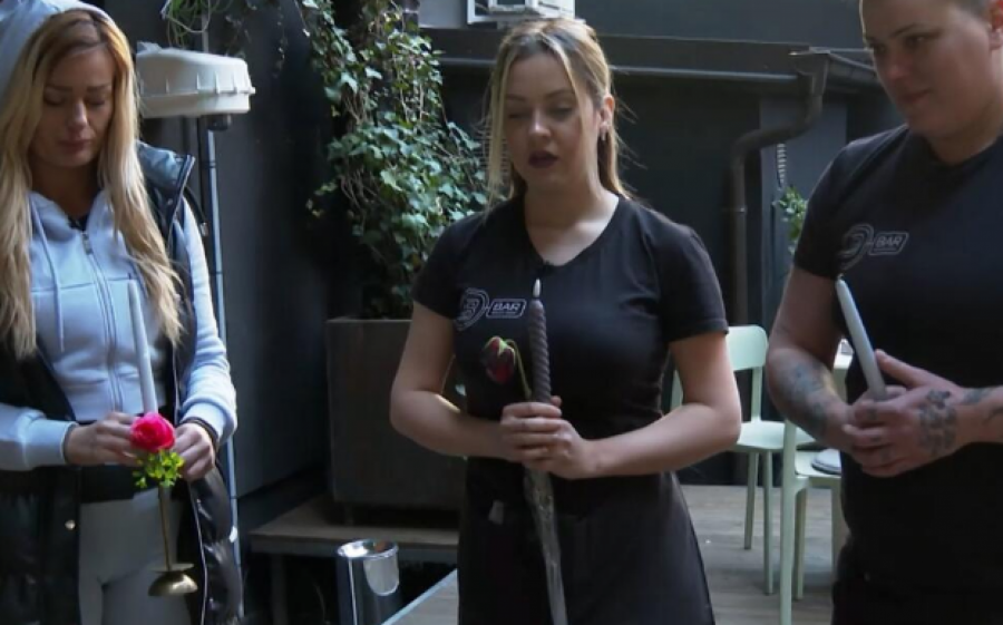 UČESNICE RIJALITIJA VRŠILE BIZARAN OBRED! Crne sveće i opelo za izgubljenu ljubav, a onda su zapalili ovo!