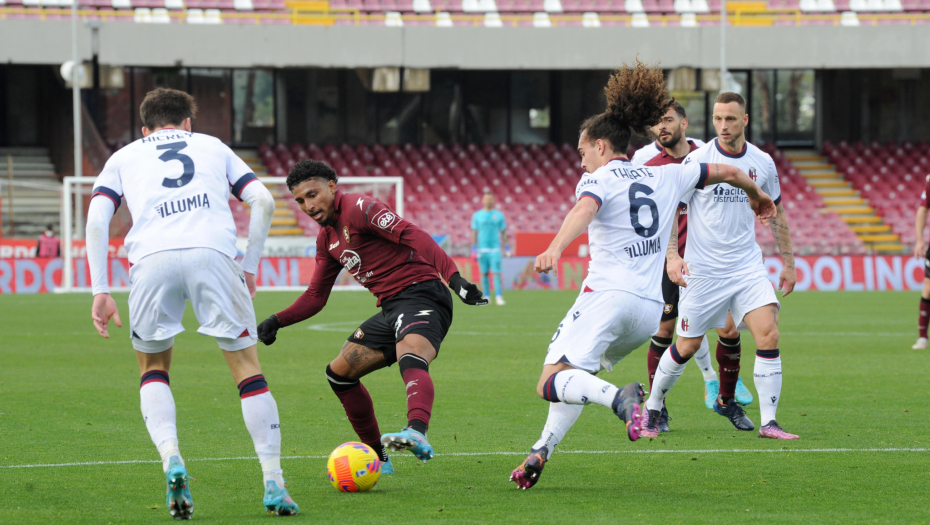 ARNAUTOVIĆ NE MOŽE SAM Mihina Bolonja remizirala sa poslednjeplasiranim timom u ligi