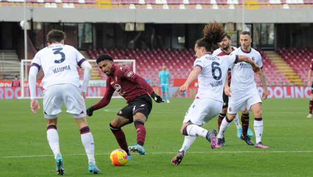 ARNAUTOVIĆ NE MOŽE SAM Mihina Bolonja remizirala sa poslednjeplasiranim timom u ligi