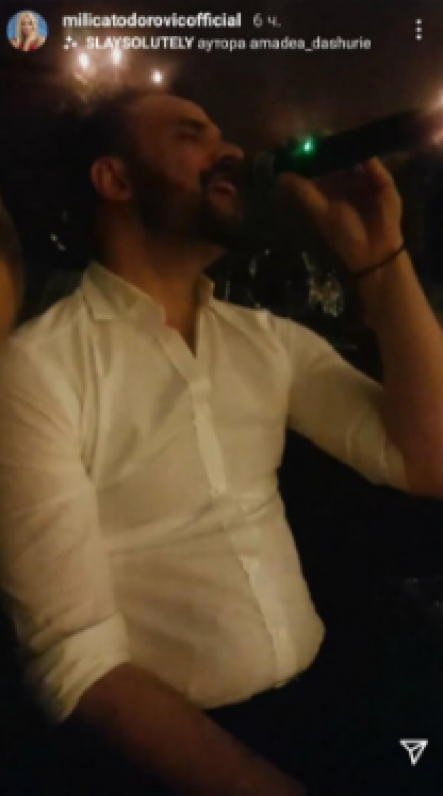 ISPLIVAO SNIMAK, ŽIVOJINOVIĆ U TRANSU! Dok Prijovićka nastupa u Cirihu, Filip uhvaćen u provodu sa ovom pevačicom, ne skida osmeh sa lica! (FOTO)