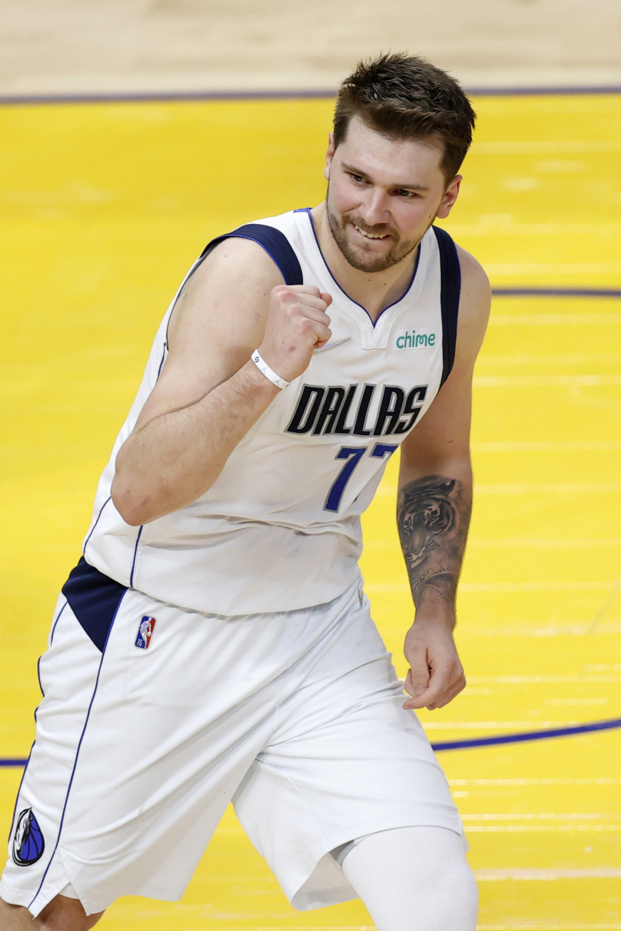 KAKAV ŠOU LUKE DONČIĆA! Dalas režirao jedan od najvećih preokreta sezone! (VIDEO)