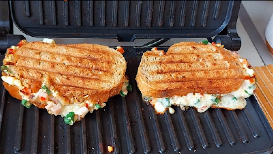FANTASTIČAN RECEPT ZA ZAPOSLENE ŽENE Tost sendvič za poneti na posao ili deci za doručak (VIDEO)