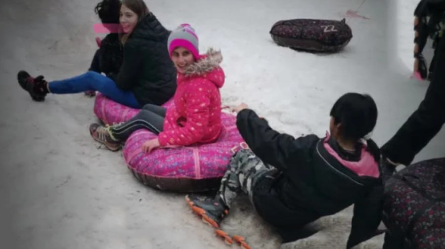 PAMTIĆU OVO CEO ŽIVOT! Druga grupa klinaca iz svih Domova za nezbrinutu decu Srbije otišla na besplatno zimovanje koje organizuje Željko Mitrović!