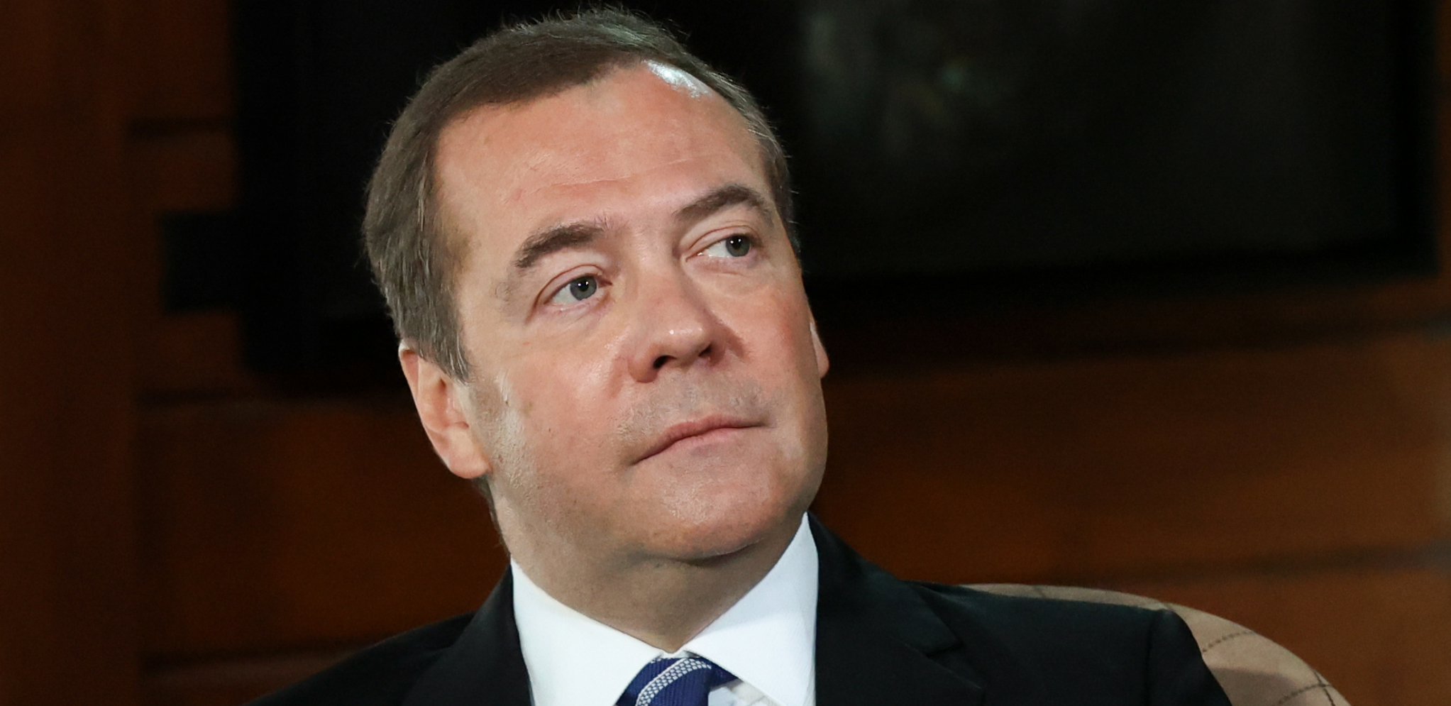 BRUTALAN ODGOVOR MASKU Milijarder prozivao Medvedeva zbog Bahmuta, a sada se oglasio ruski političar