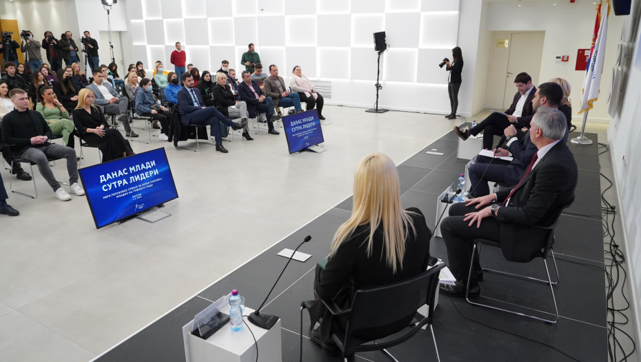 KONFERENCIJA "DANAS MLADI SUTRA LIDERI"  Omladina najveći kapital za budućnost