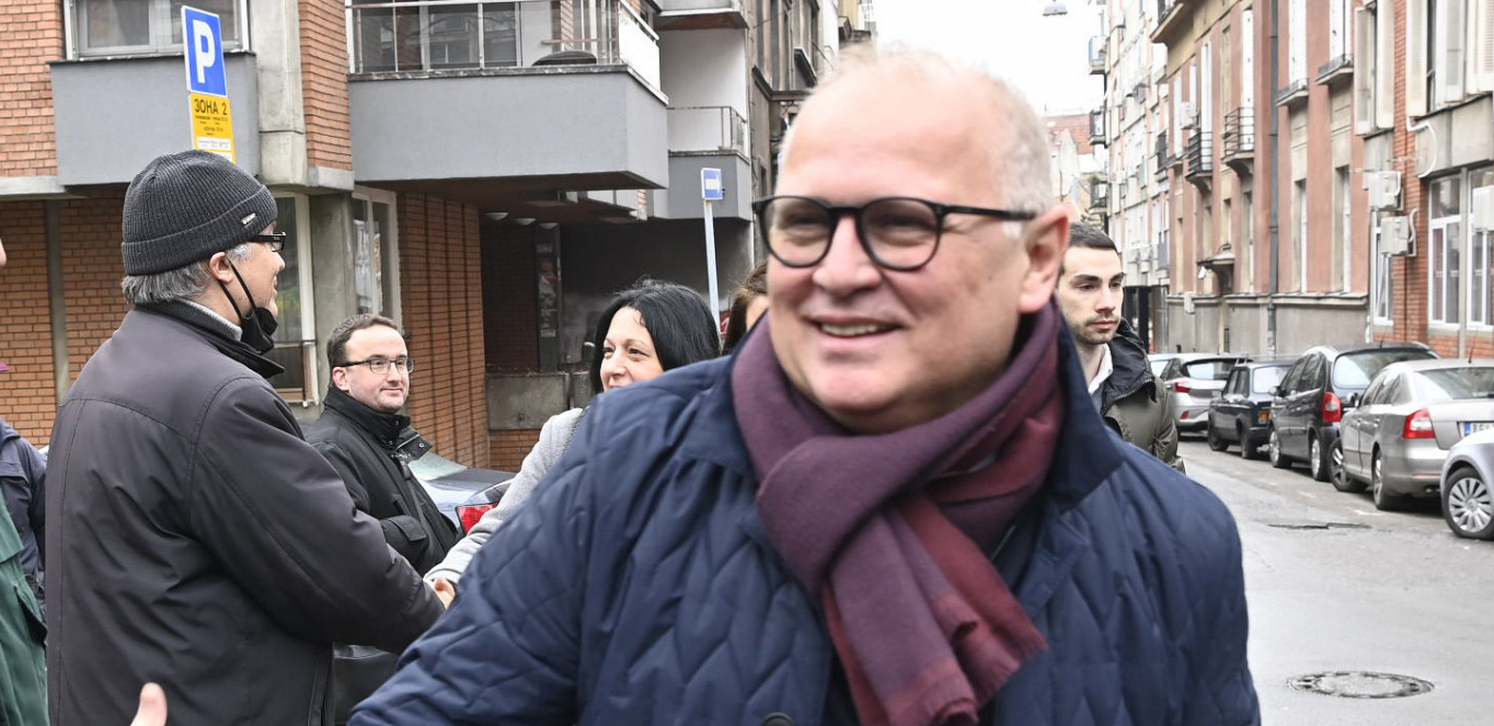 VESIĆ: SNS očekuje da osvoji apsolutnu većinu na parlamentarnim, beogradskim i svim lokalnim izborima