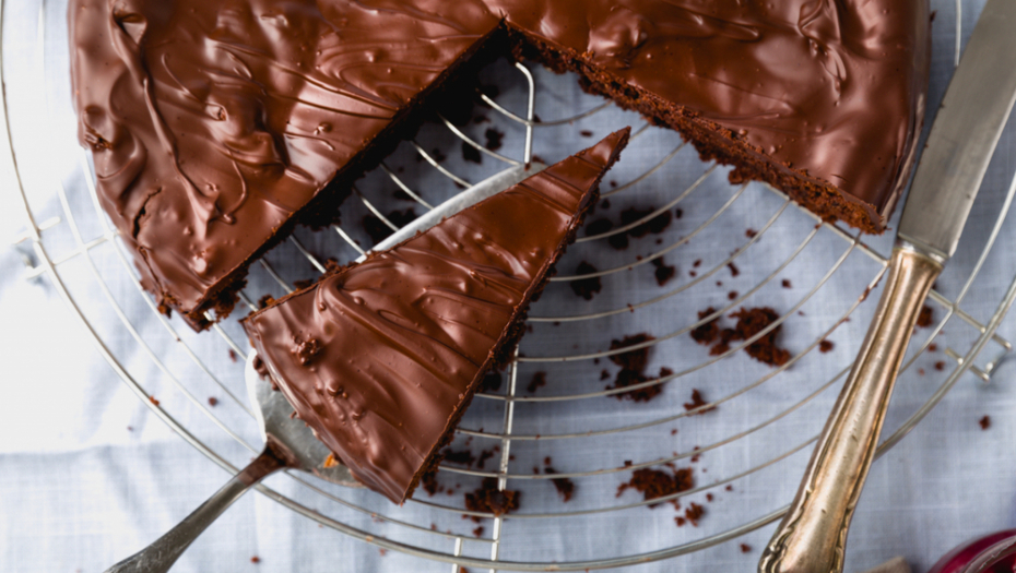 Jedno parče vam neće biti dovoljno: Najukusnija čokoladna torta (RECEPT)