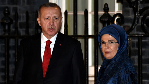 NIJE BILA SVEKRVI PO VOLJI Evo ko je misteriozna Emine Erdogan, koja nikad nije pristala da nosi nikab