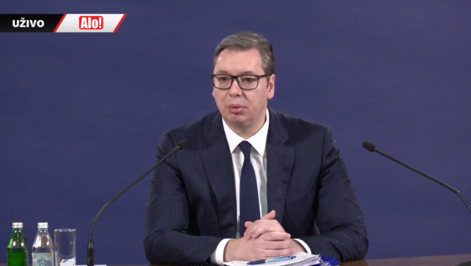 PREDSEDNIK PORUČIO GRAĐANIMA DA ĆE DRŽAVA SAČUVATI MIR I STABILNOST I DA NEĆE BITI NESTAŠICA Ne nasedajte na provokacije, Srbija nije u ratu, obezbedili smo sve