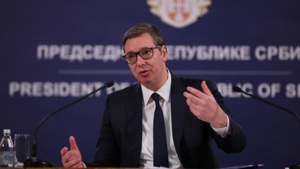 FORMIRALI SMO TIM ZA IZBEGLICE I POMOĆ UKRAJINI Vučić: Verujem da ćemo moći da pomognemo! Srbija neće izvoziti oružje, niti će ono ići preko naše teritorije