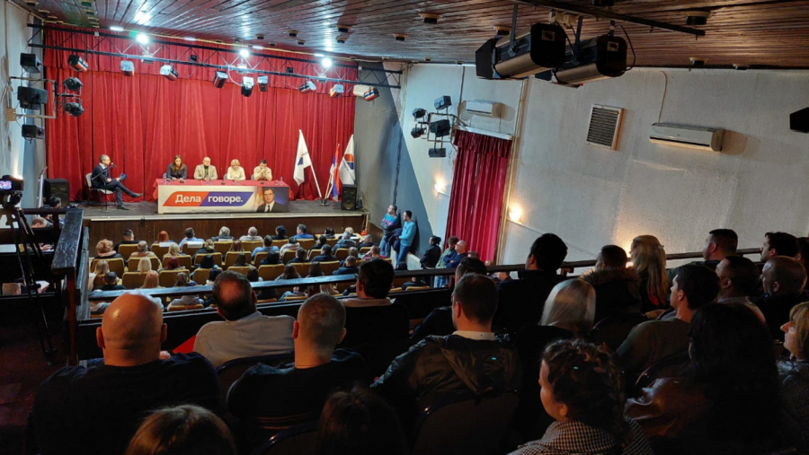 RAZGOVOR SA GRAĐANIMA BRANIČEVSKOG MOSTA Grujičić, Vučević, Todorović i Sara Pavkov obišli Petrovac na Mlavi (FOTO)