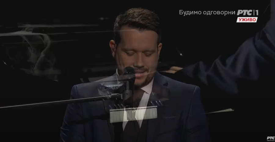 PRVA ČETVORKA ODUŠEVILA SVE! Zoe Kida zablistala na sceni glasom i stasom, a jedan detalj je privukao posebnu pažnju!