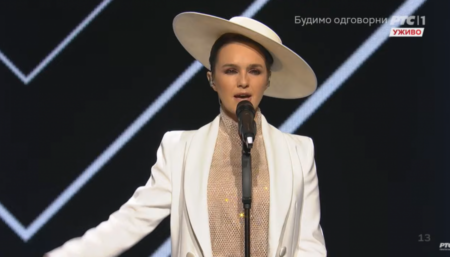 SPEKTAKL! Sara Jo pokidala na sceni, nakon ovog njenog nastupa će 