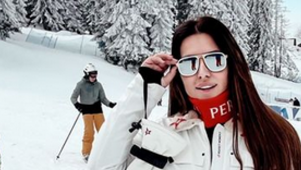 SEKA ALEKSIĆ POKAZALA UMEĆE NA SNEGU! Pevačica uživa na Kopu, objavila fotke gde boravi sa Veljkom (FOTO)