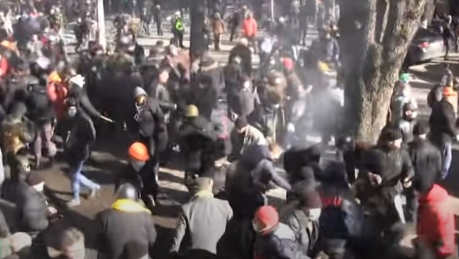 BOMBA U KIJEVSKOJ OBLASTI Ruska garda sprečila KATASTROFU na mestu deljenja humanitarne pomoći