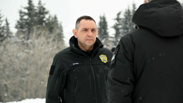 DRŽAVA ZNA DA CENI TRUD, ZALAGANJE I HRABROST ELITNE JEDINICE Ministar Vulin prisustvovao specijalističkoj obuci na Kopaoniku (FOTO)