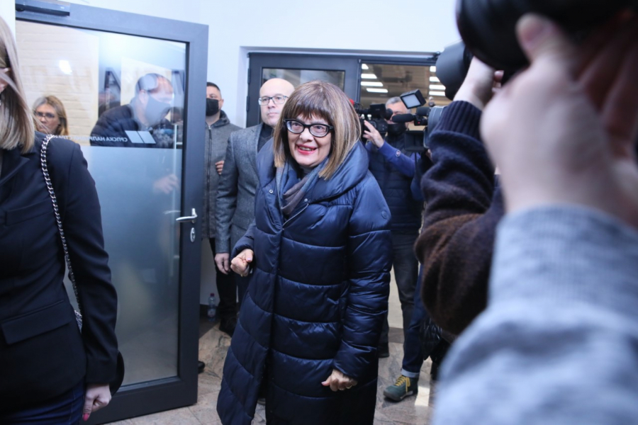 SEDNICA PREDSEDNIŠTVA SNS Ana Brnabić: Idemo po istoriju! Dela govore, imamo najboljeg kandidata (FOTO/VIDEO)