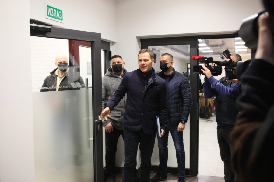 SEDNICA PREDSEDNIŠTVA SNS Ana Brnabić: Idemo po istoriju! Dela govore, imamo najboljeg kandidata (FOTO/VIDEO)