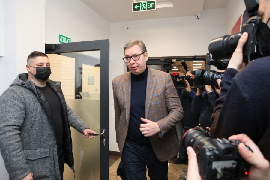 SEDNICA PREDSEDNIŠTVA SNS Ana Brnabić: Idemo po istoriju! Dela govore, imamo najboljeg kandidata (FOTO/VIDEO)