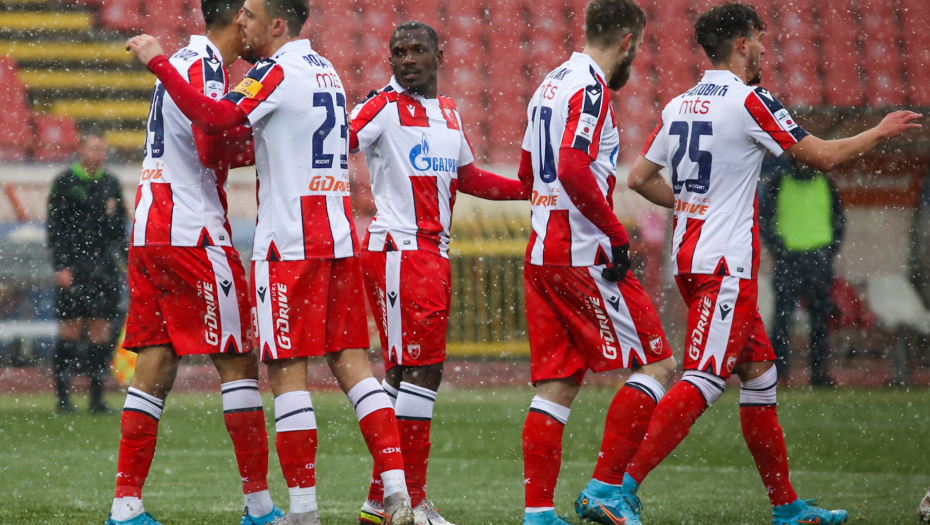 STIGAO ODGOVOR SELEKTORU! Poruka sa "Marakane": Piksi nastavlja da maltretira Crvenu zvezdu!